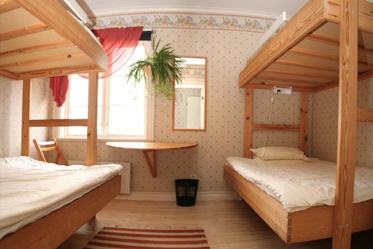 Gaestgivars Vandrarhem Och B&B ยาร์ฟโซ ภายนอก รูปภาพ