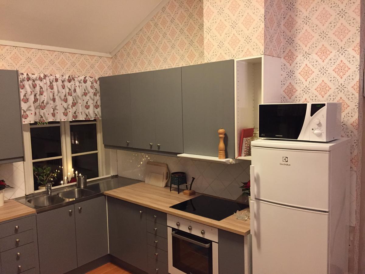 Gaestgivars Vandrarhem Och B&B ยาร์ฟโซ ภายนอก รูปภาพ